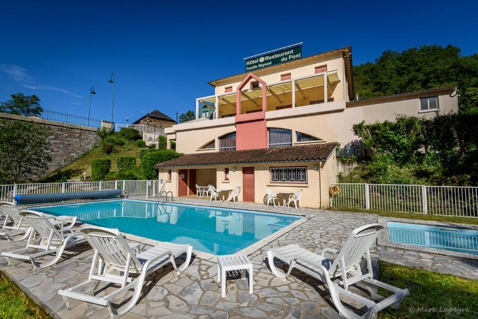 Logis Hotel Restaurant Du Pont Ambialet Luaran gambar