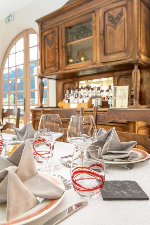 Logis Hotel Restaurant Du Pont Ambialet Luaran gambar
