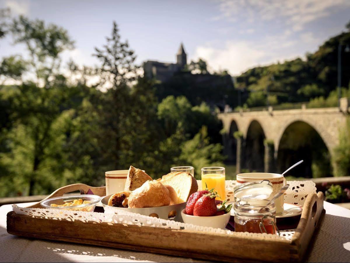 Logis Hotel Restaurant Du Pont Ambialet Luaran gambar